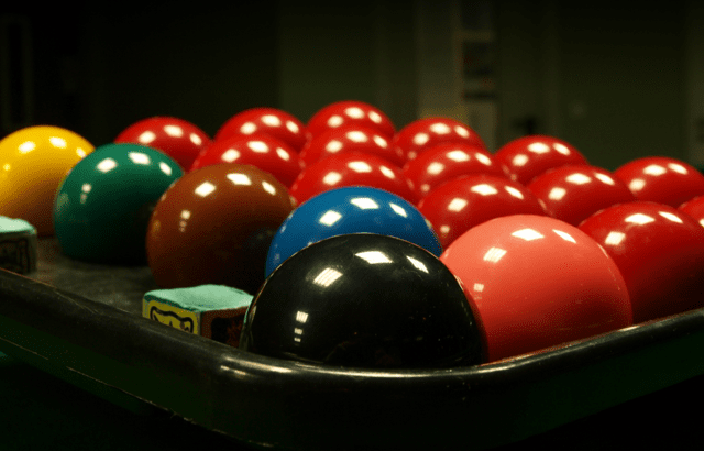 snooker balls